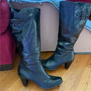 Clarks Black Heeled Boots Classic Leather Design